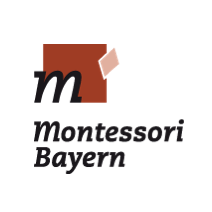 Logo Montessori Bayern, Zusammenarbeit Wunder. Fliegen. Weiter., Sandra Schumacher, Freie Schule, Reformpädagogik
